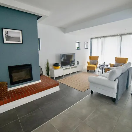 Villa Alvor 빌라 알보르