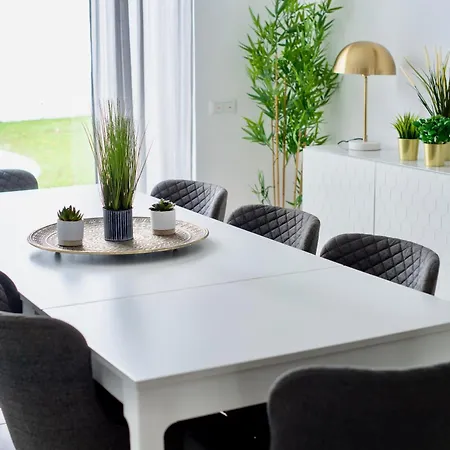 Villa Alvor 빌라 알보르