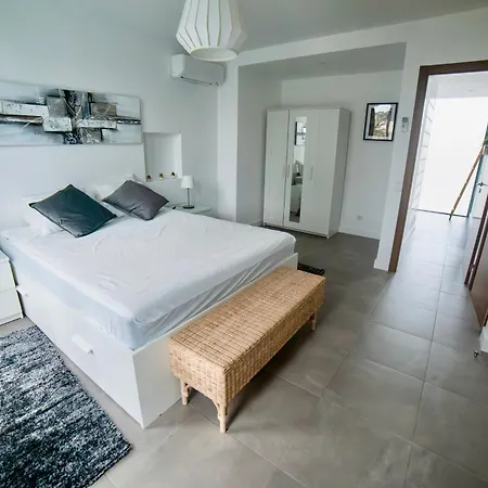 Villa Alvor * 알보르