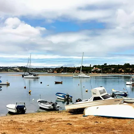 빌라 Villa Alvor *