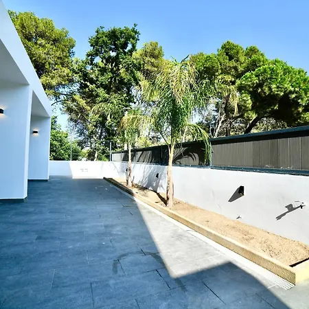 Villa Alvor Βίλα *